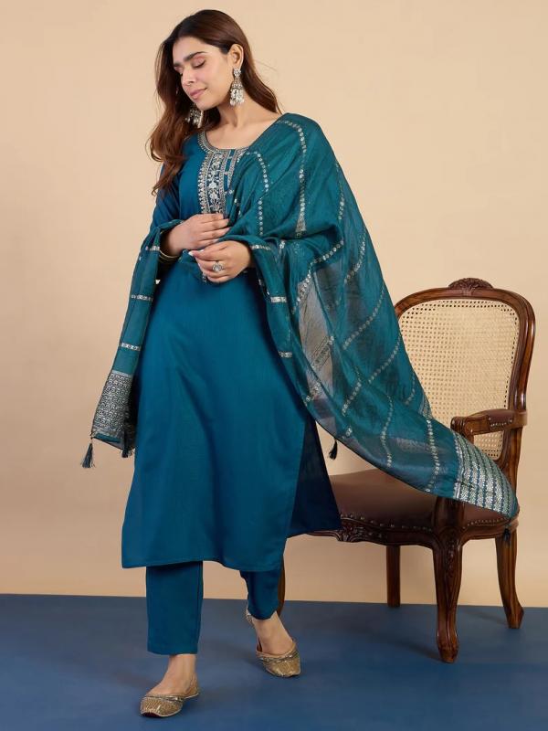 VP 9829 T Elegant Embroidered Kurta Pant Set for Women